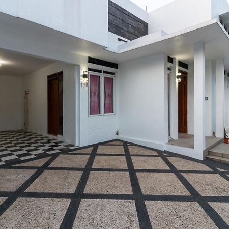 Spacious, White-Villa Belgareti @Kiara Condong Bandung Ngoại thất bức ảnh