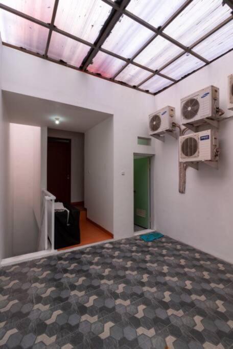 Spacious, White-Villa Belgareti @Kiara Condong Bandung Ngoại thất bức ảnh