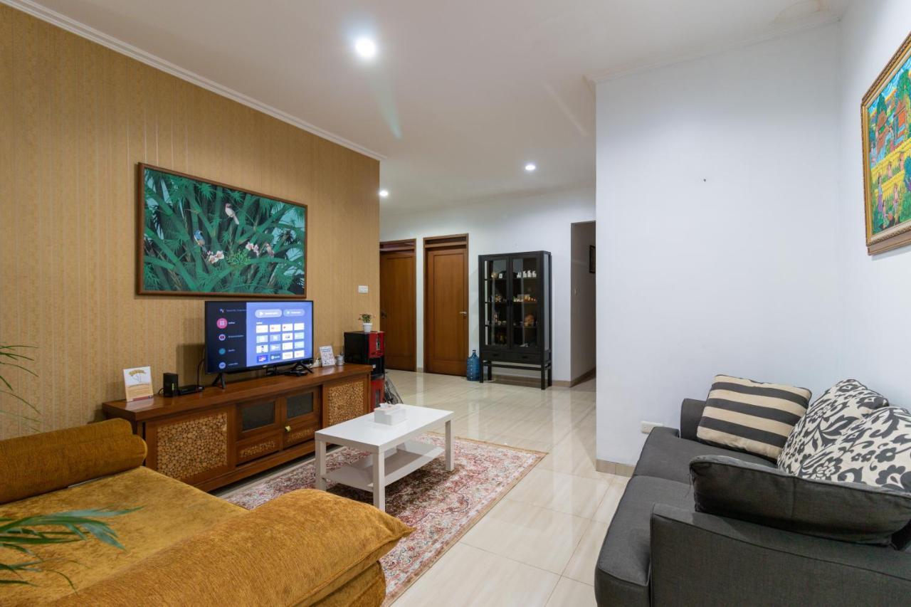 Spacious, White-Villa Belgareti @Kiara Condong Bandung Ngoại thất bức ảnh