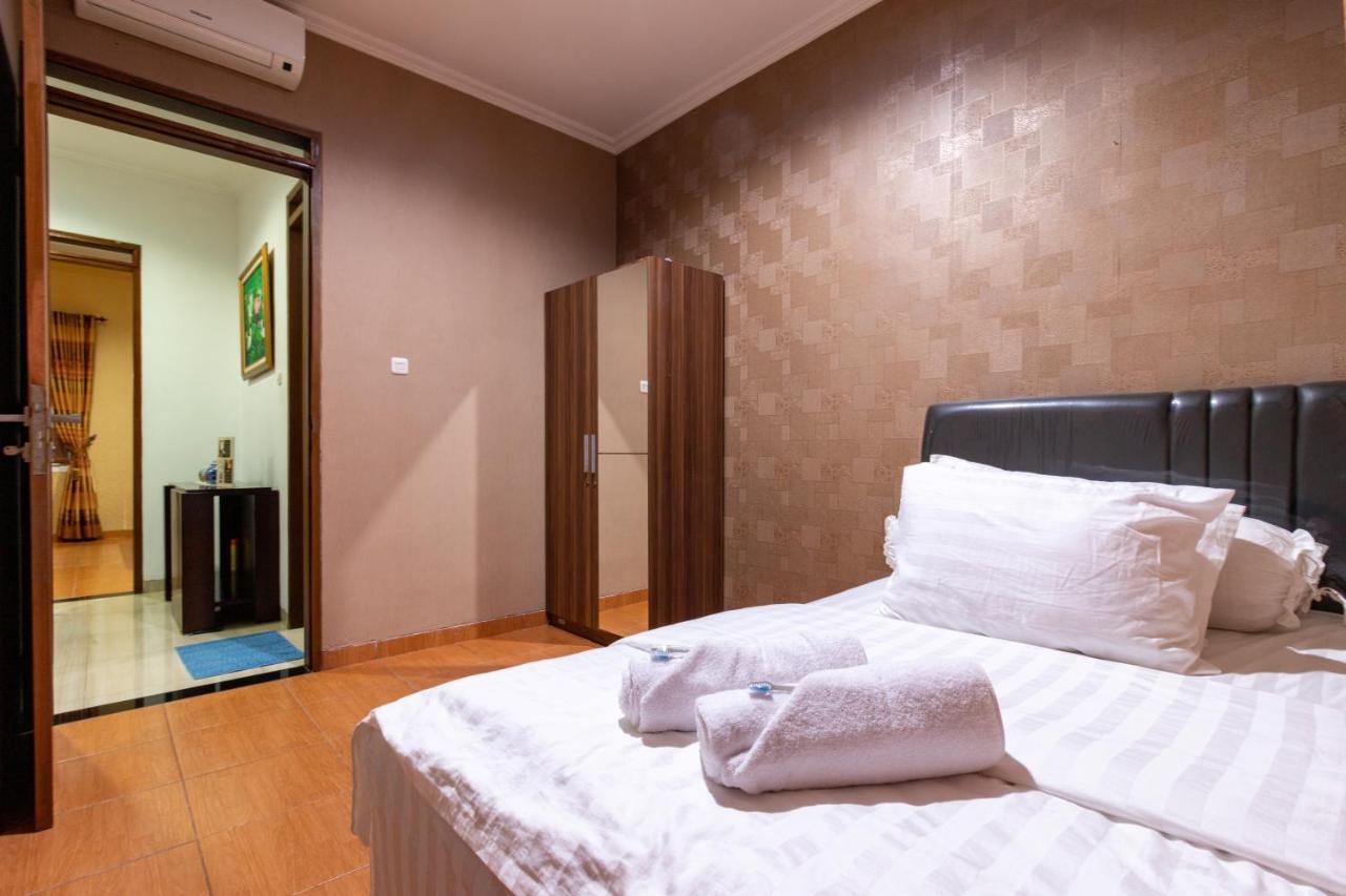 Spacious, White-Villa Belgareti @Kiara Condong Bandung Ngoại thất bức ảnh